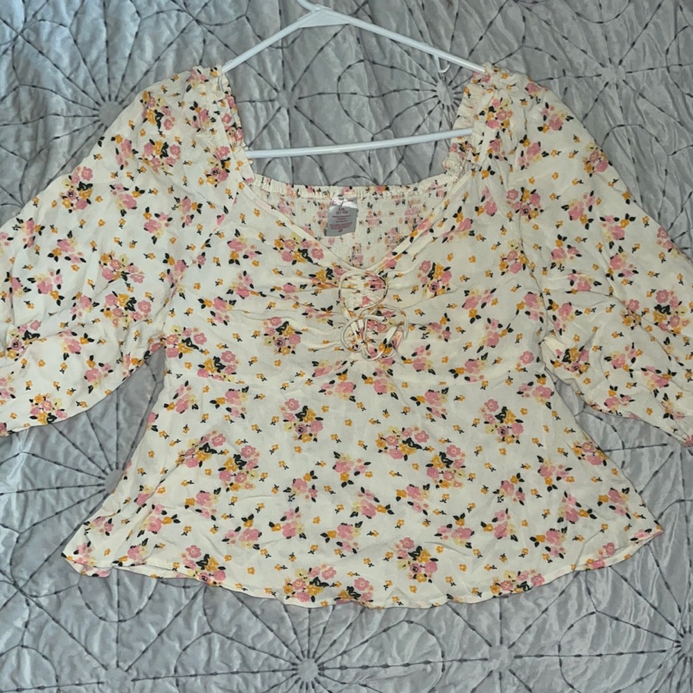 No boundaries Floral Peasant Blouse